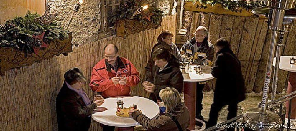 Petit Helvetia Budget Hotel Zermatt Restaurang bild