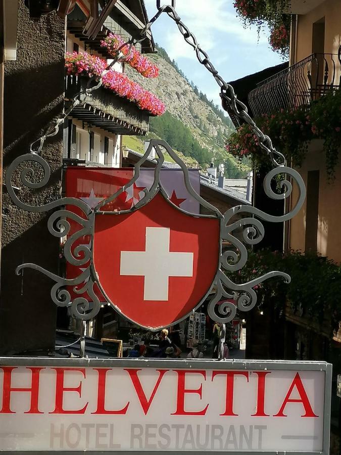 Petit Helvetia Budget Hotel Zermatt Exteriör bild